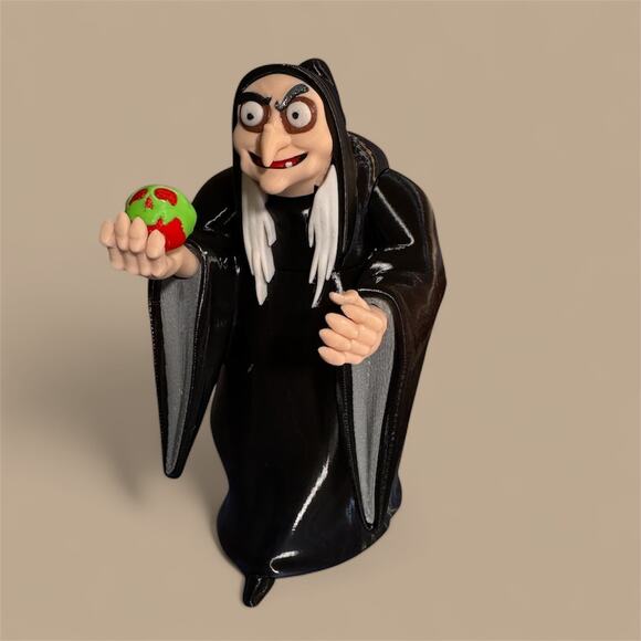 Evil Queen 'Old Hag' From Snow White 3D Printed 10" - Picture 1 of 3